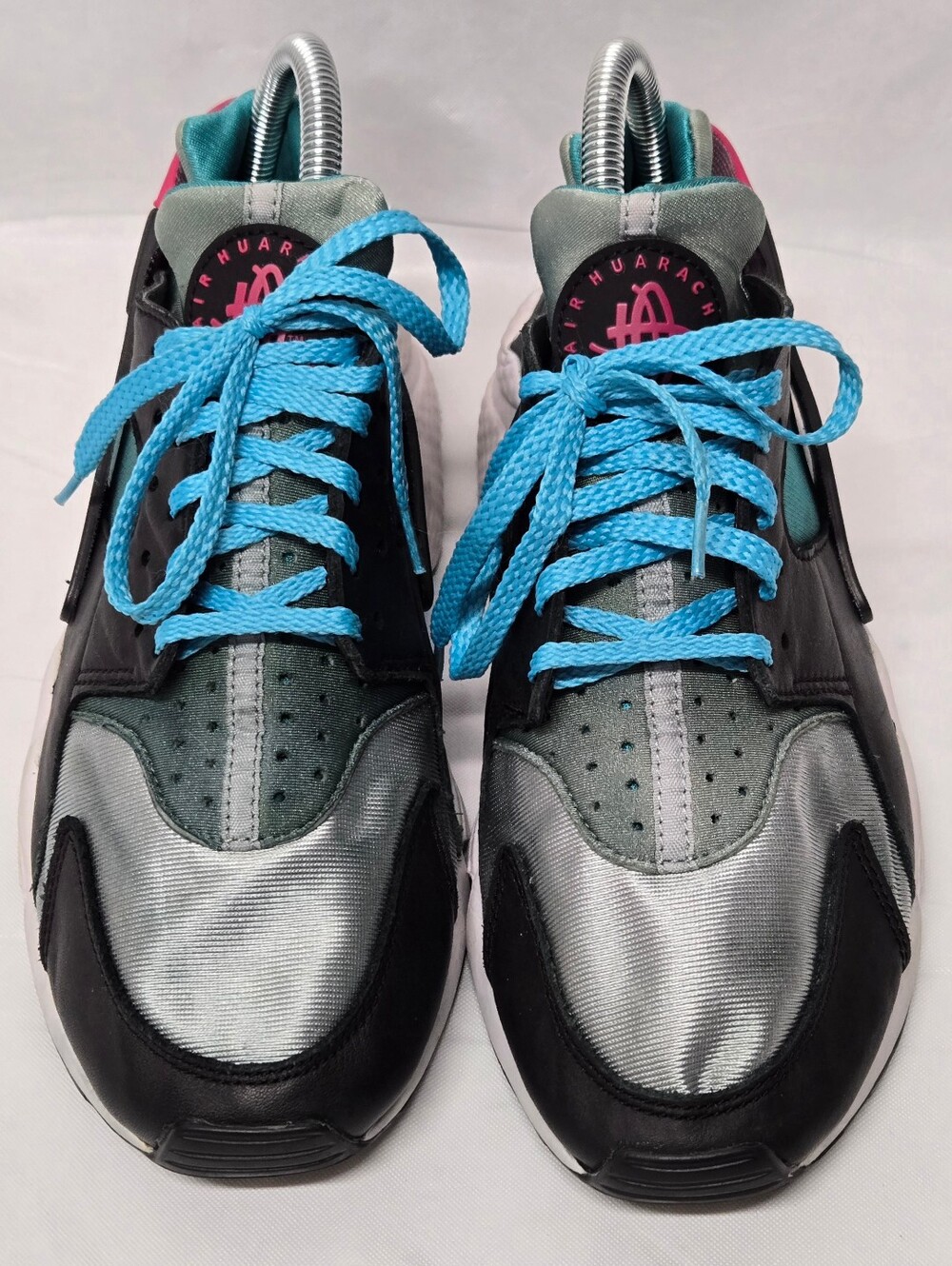 Nike Air Huarache Sneakers Athletic Womens 8 Silver Turquoise Sporty